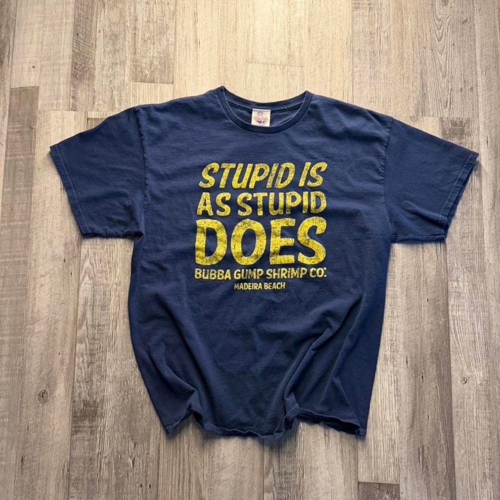 Bubba Gump Shrimp Co. Graphic Tee (Size XL)
